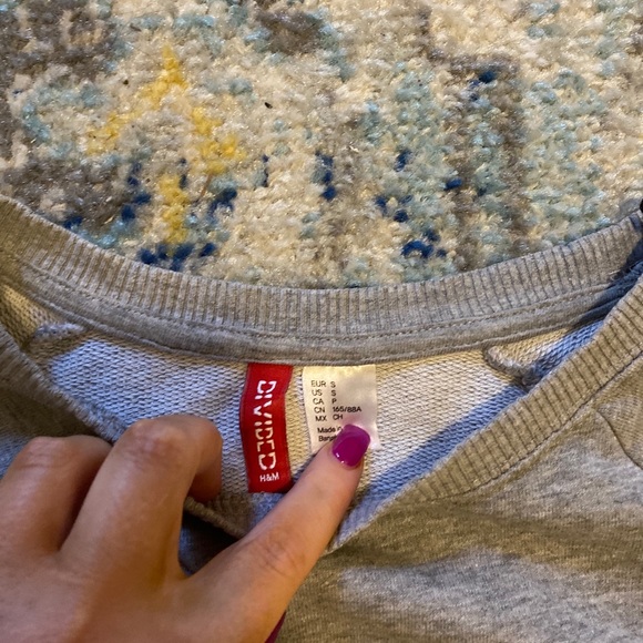 H&M Twerk It sweatshirt - Picture 5 of 5